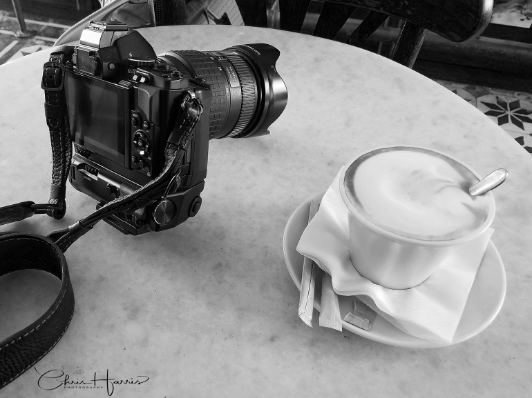 Camera &amp; Cappuccino